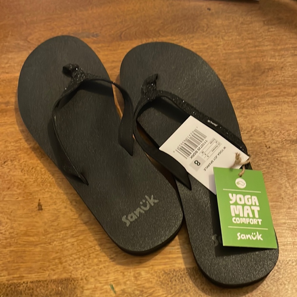 Sanuk flip flops